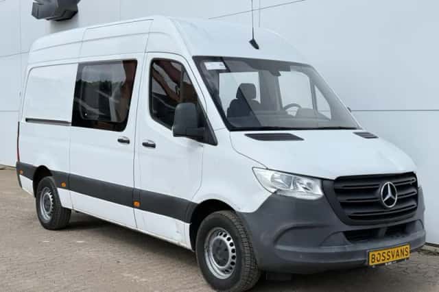 Mercedes-Benz Sprinter (2021) thumbnail 4