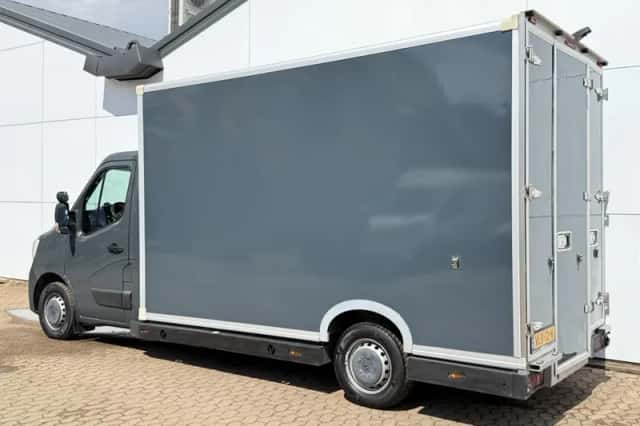 Renault Master (2021) thumbnail 2