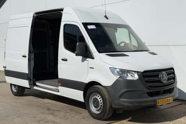 Mercedes-Benz eSprinter (2023) thumbnail 6