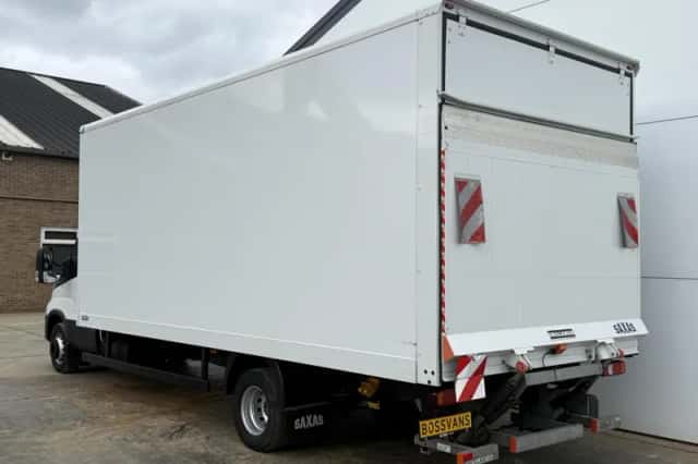 Iveco Daily (2024) thumbnail 2