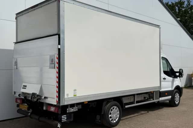 Ford Transit (2024) thumbnail 3