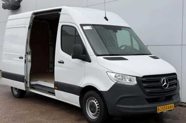 Mercedes-Benz Sprinter (2022) thumbnail 5