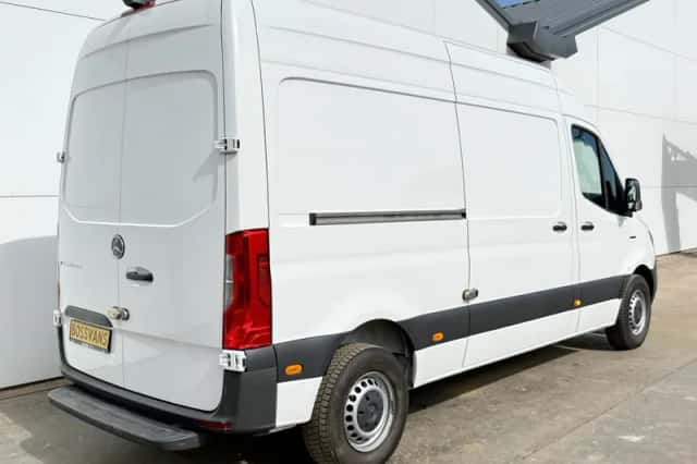 Mercedes-Benz eSprinter (2024) thumbnail 4