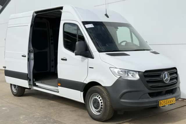 Mercedes-Benz eSprinter (2024) thumbnail 6