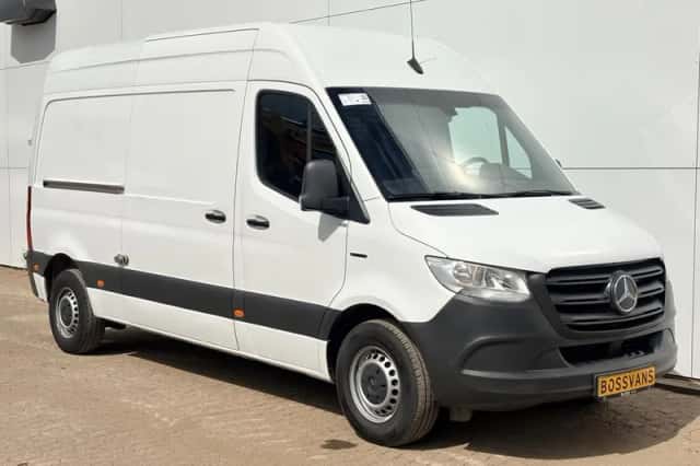 Mercedes-Benz eSprinter (2023) thumbnail 5