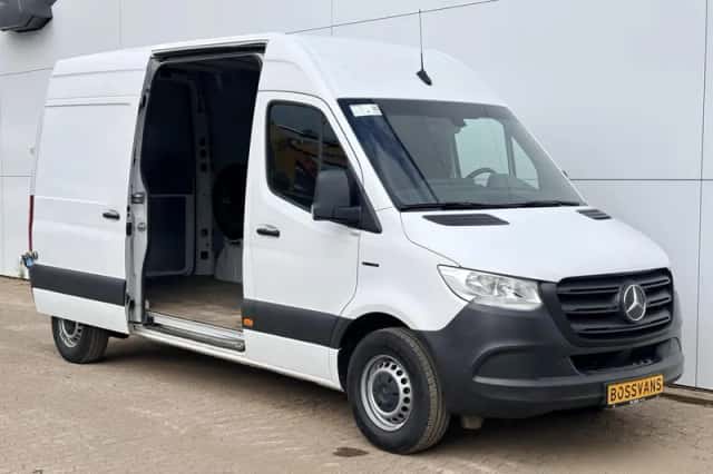 Mercedes-Benz eSprinter (2023) thumbnail 6