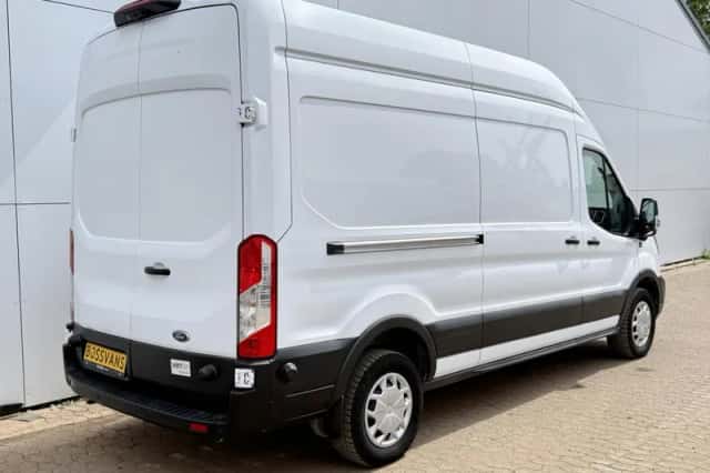 Ford E-Transit (2023) thumbnail 4
