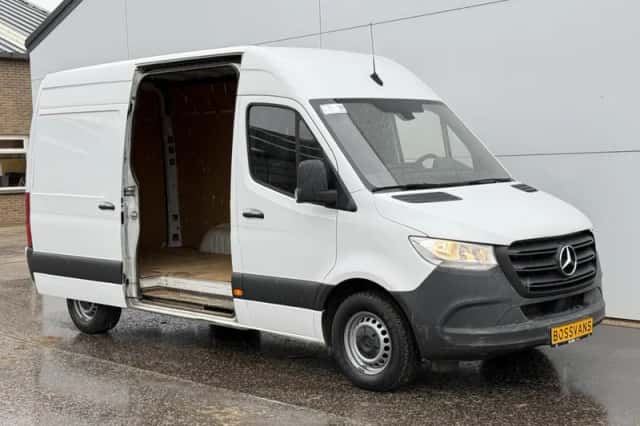 Mercedes-Benz Sprinter (2022) thumbnail 5