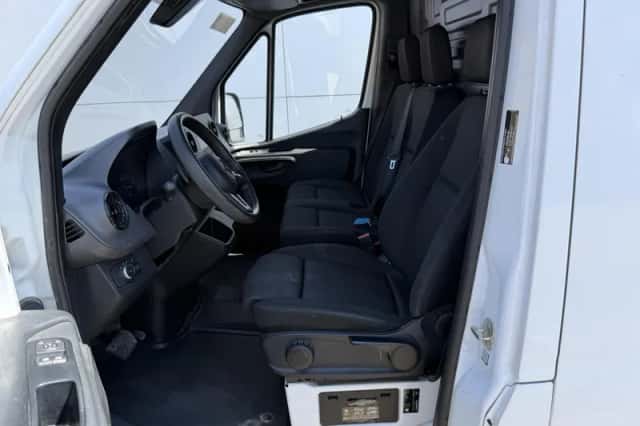 Mercedes-Benz Sprinter (2022) thumbnail 6