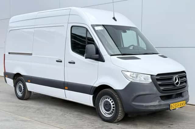 Mercedes-Benz Sprinter (2022) thumbnail 4