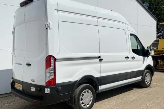 Ford E transit (2023) thumbnail 4