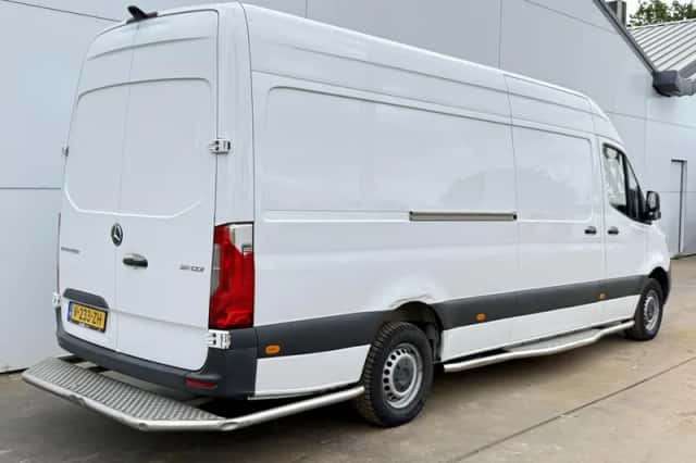 Mercedes-Benz Sprinter (2019) thumbnail 3