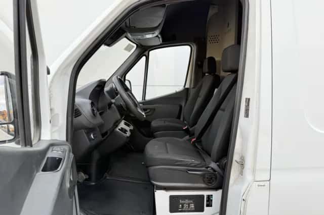 Mercedes-Benz Sprinter (2019) thumbnail 5