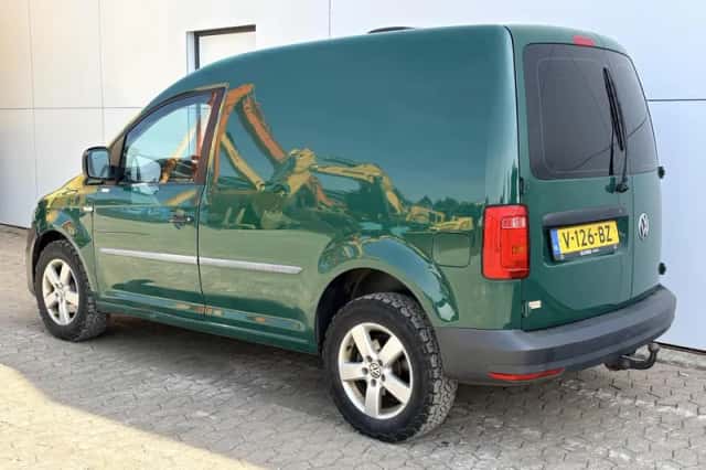 Volkswagen Caddy (2017) thumbnail 2