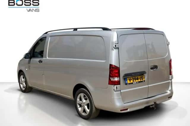 Mercedes-Benz Vito (2017) thumbnail 3