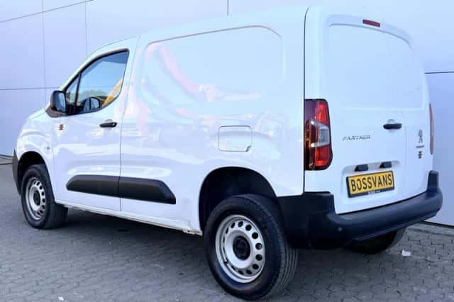Peugeot Partner (2022) thumbnail 2