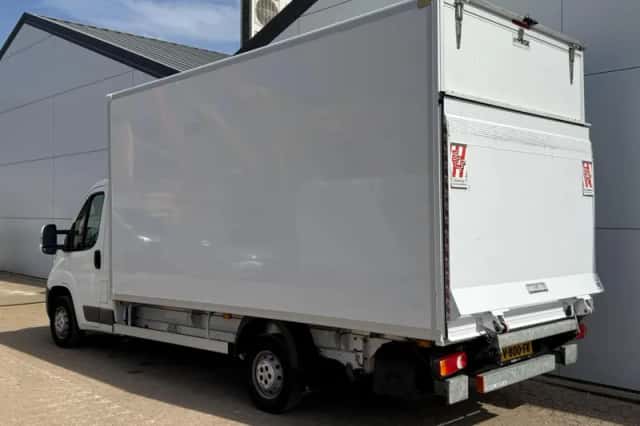 Peugeot Boxer (2017) thumbnail 2