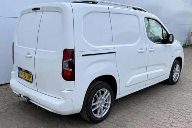 Opel Combo (2019) thumbnail 3