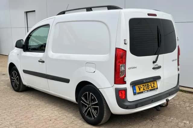 Mercedes-Benz Citan (2018) thumbnail 2