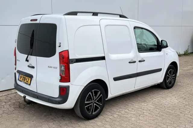 Mercedes-Benz Citan (2018) thumbnail 3