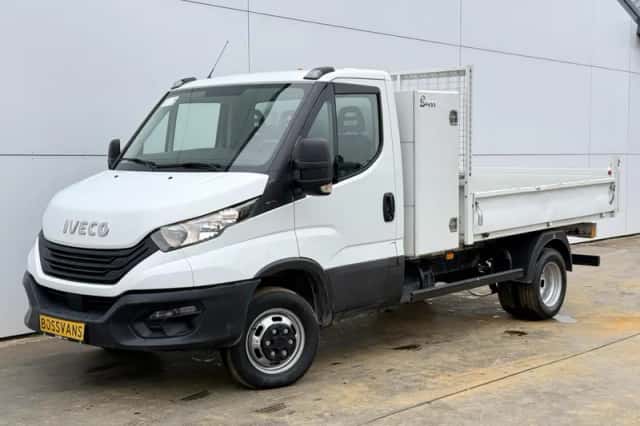 Iveco Daily (2022) thumbnail 2