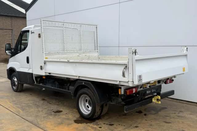 Iveco Daily (2022) thumbnail 3