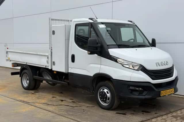 Iveco Daily (2022) thumbnail 5
