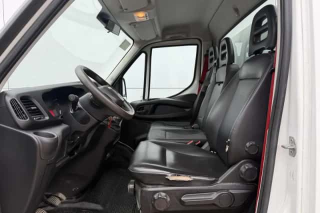 Iveco Daily (2022) thumbnail 6