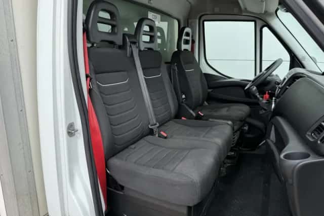 Iveco Daily (2023) thumbnail 6