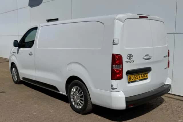 Toyota Proace (2023) thumbnail 2