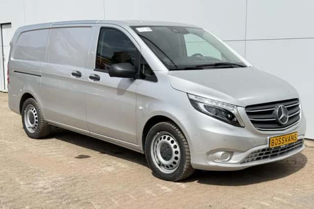 Mercedes-Benz Vito (2021) thumbnail 3