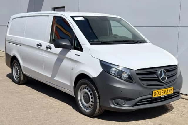 Mercedes-Benz eVito (2023) thumbnail 5