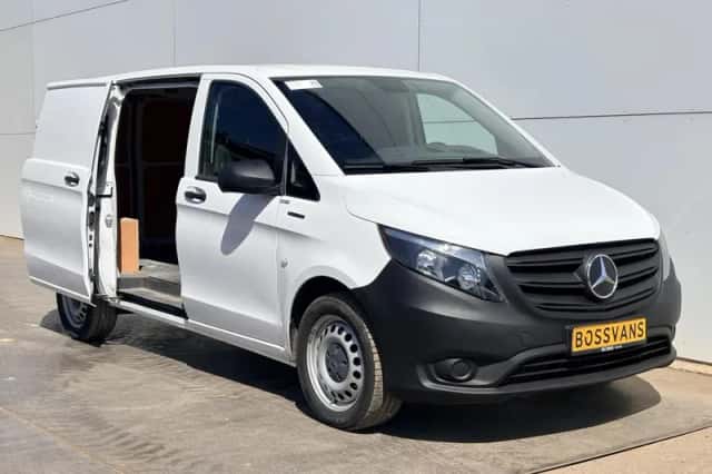 Mercedes-Benz eVito (2023) thumbnail 6
