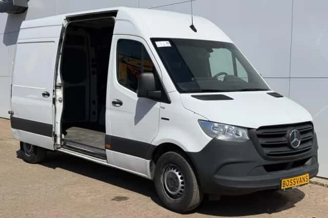 Mercedes-Benz eSprinter (2022) thumbnail 6