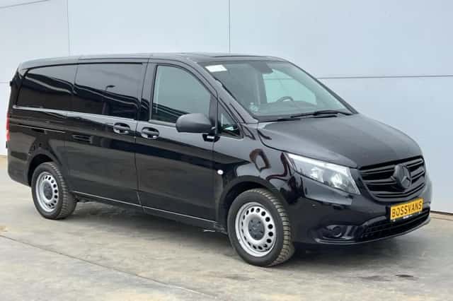 Mercedes-Benz Vito (2022) thumbnail 4