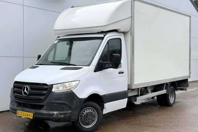 Mercedes-Benz Sprinter (2022) thumbnail 1