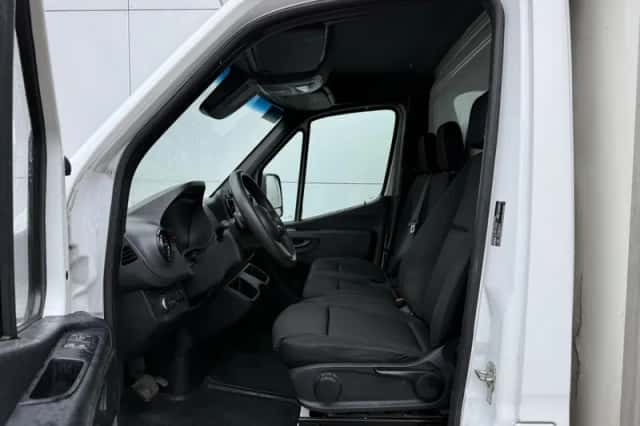 Mercedes-Benz Sprinter (2022) thumbnail 5
