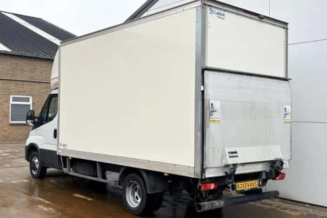 Iveco Daily (2023) thumbnail 2