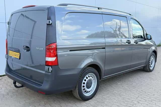 Mercedes-Benz Vito (2020) thumbnail 3