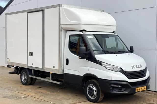 Iveco Daily (2022) thumbnail 4