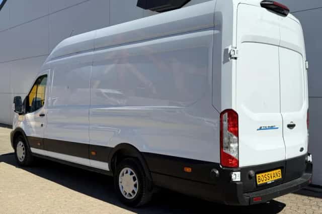 Ford E transit (2023) thumbnail 3