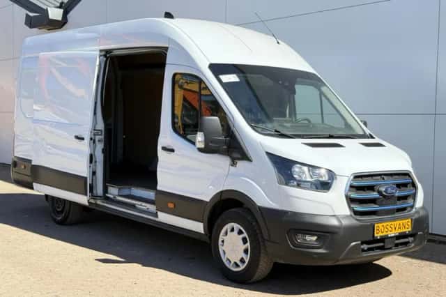 Ford E transit (2023) thumbnail 6