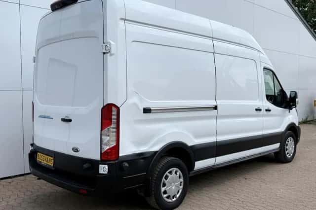Ford E transit (2023) thumbnail 4