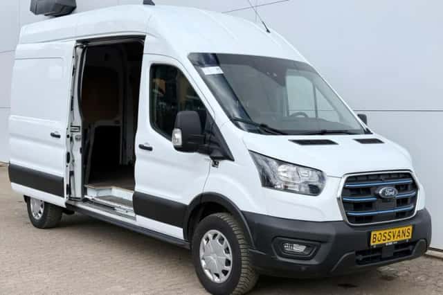 Ford E transit (2023) thumbnail 6