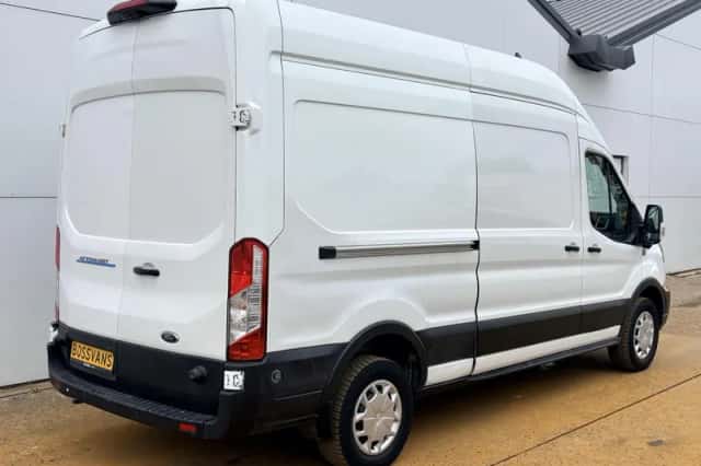 Ford E-Transit (2022) thumbnail 4