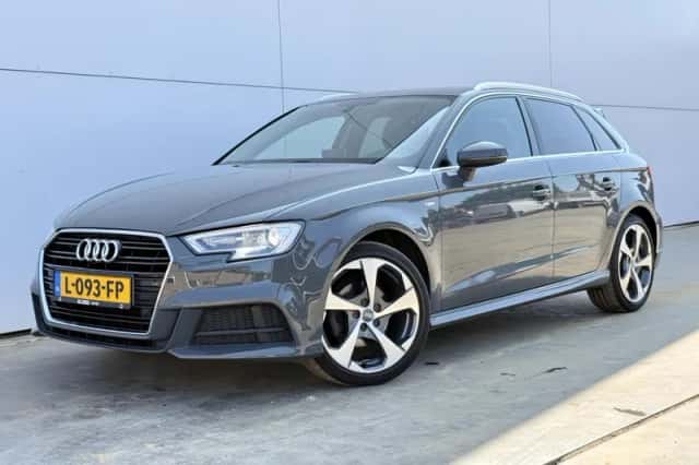 Audi A3 (2018) thumbnail 1