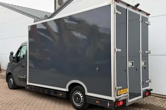Renault Master (2022) thumbnail 2