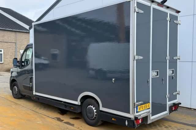 Renault Master (2022) thumbnail 2