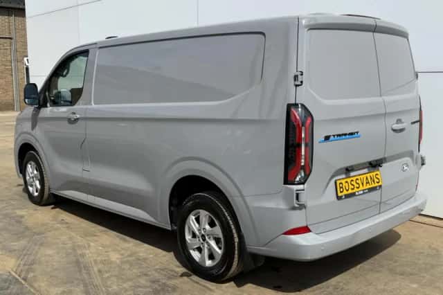 Ford E-Transit Custom (2025) thumbnail 2