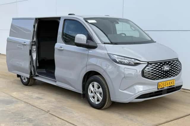 Ford E-Transit Custom (2025) thumbnail 5